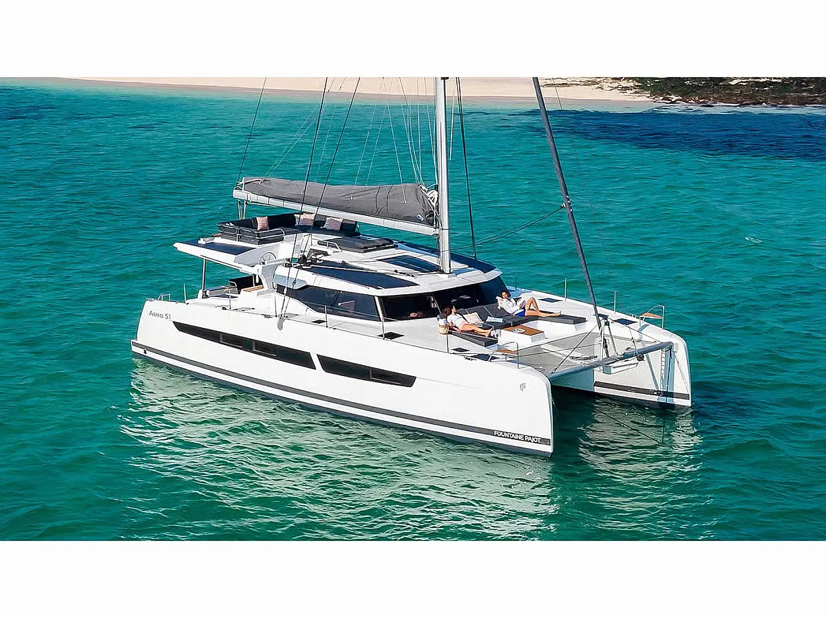 Fountaine Pajot Aura 51
