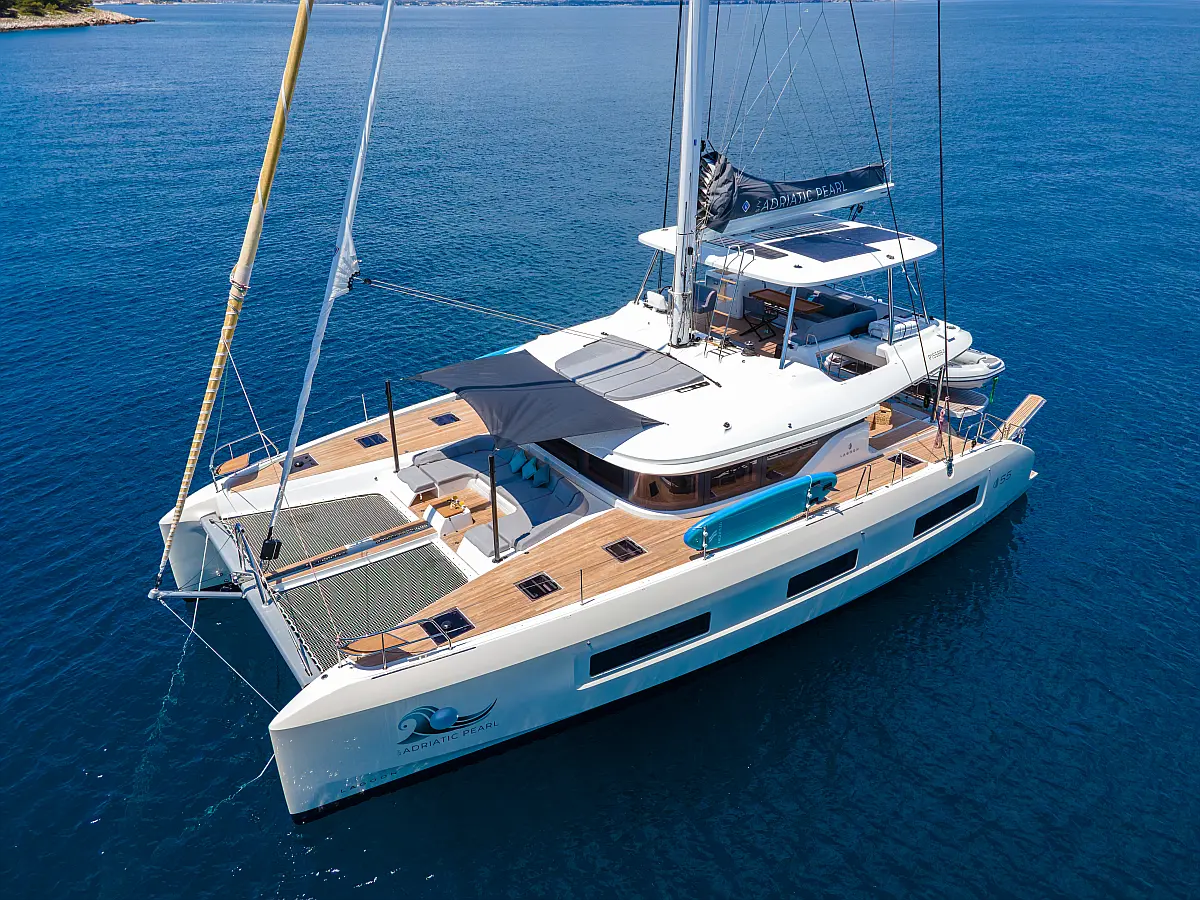Lagoon 55