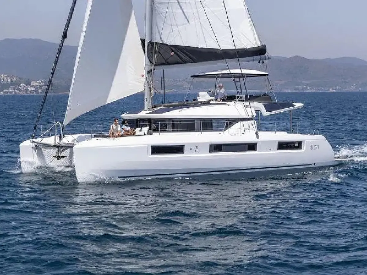 Lagoon 51
