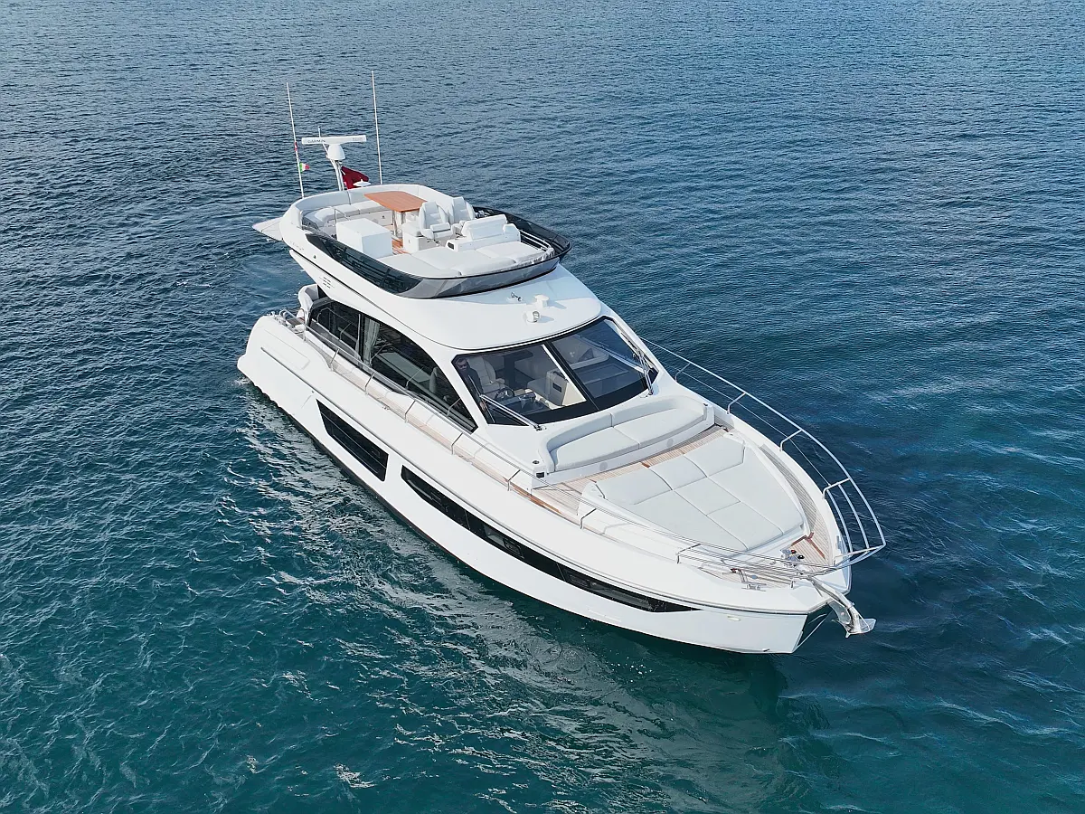 Azimut 53 Fly