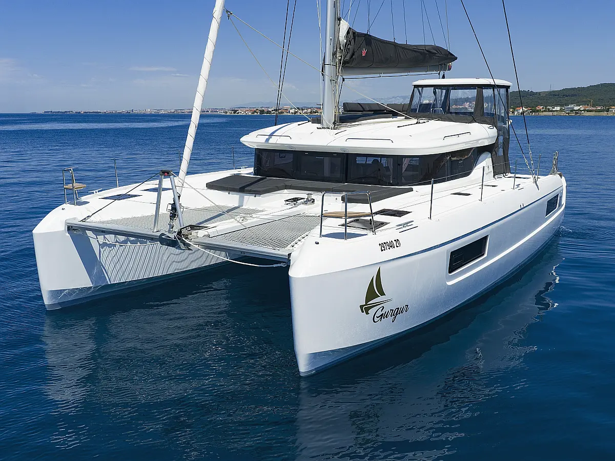Lagoon 43